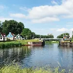 Sweets - Buiksloterdraaibrug Amsterdam